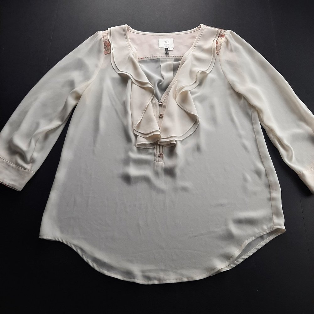 HD IN PARIS Womens Blouse Size 4 Ivory Ruffle Front Pink Shimmery Brocade Back